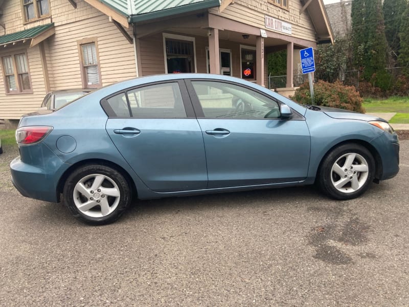 Mazda Mazda3 2011 price $4,995