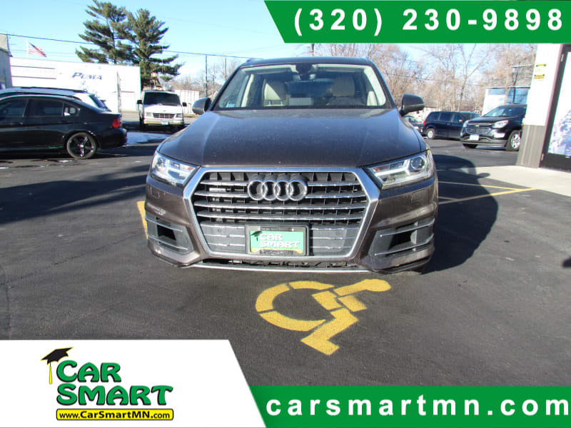 Audi Q7 2018 price $17,999