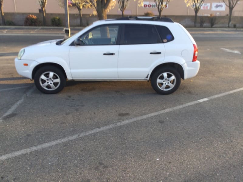 Hyundai Tucson 2006 price $3,600