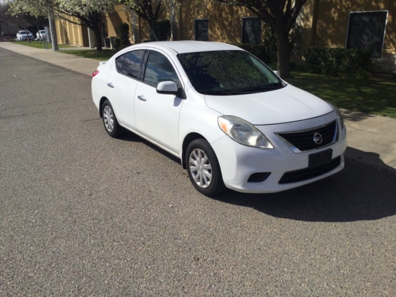 Nissan Versa 2014 price $5,499