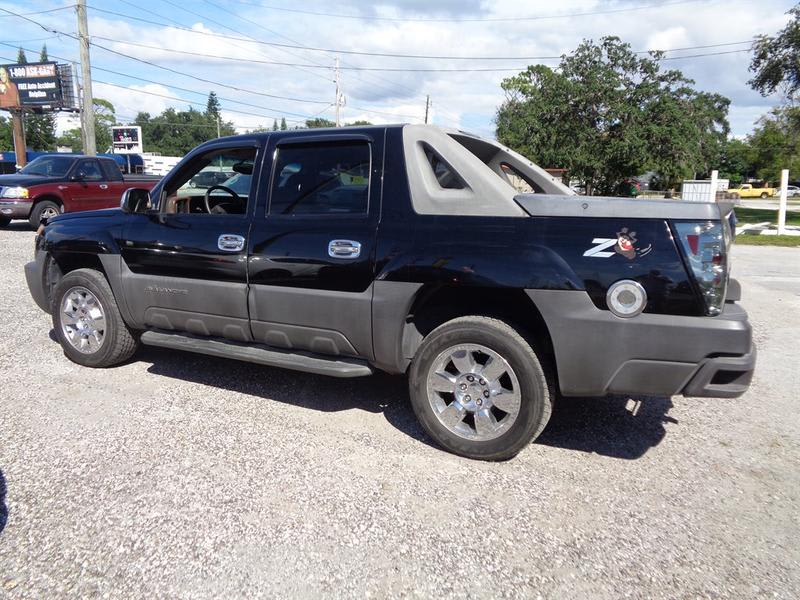 Chevrolet Avalanche 2004 price $3,990