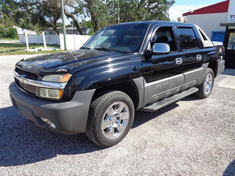 Chevrolet Avalanche 2004 price $3,990