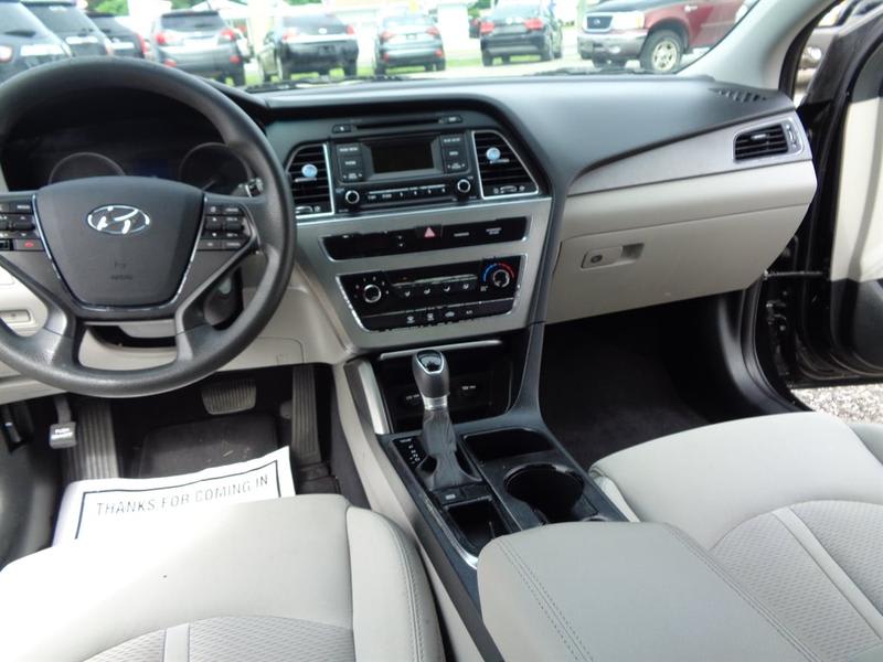 Hyundai Sonata 2017 price $6,990