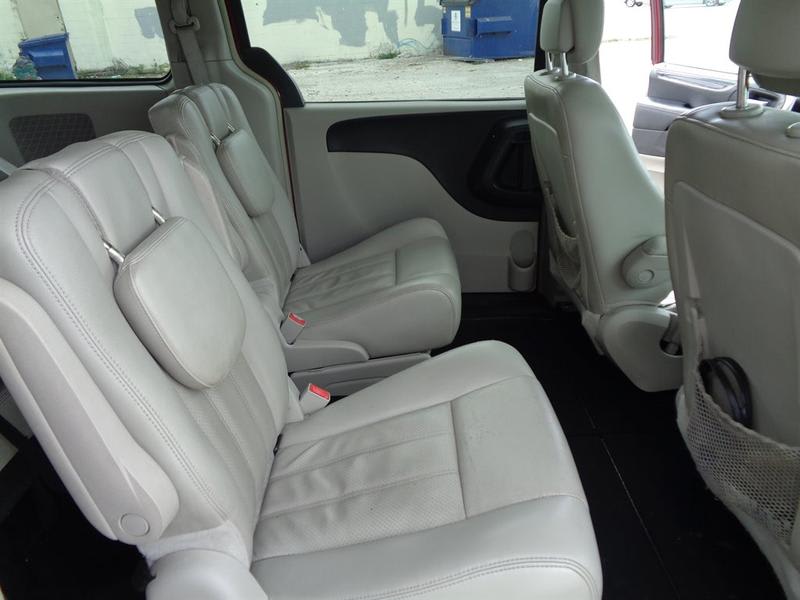 Chrysler Town & Country 2012 price $6,390