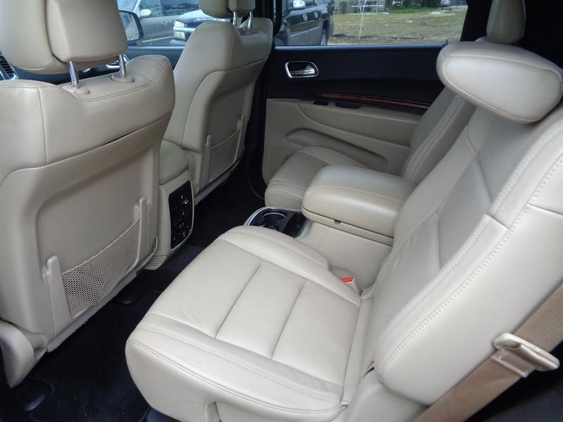 Chrysler Town & Country 2012 price $6,390