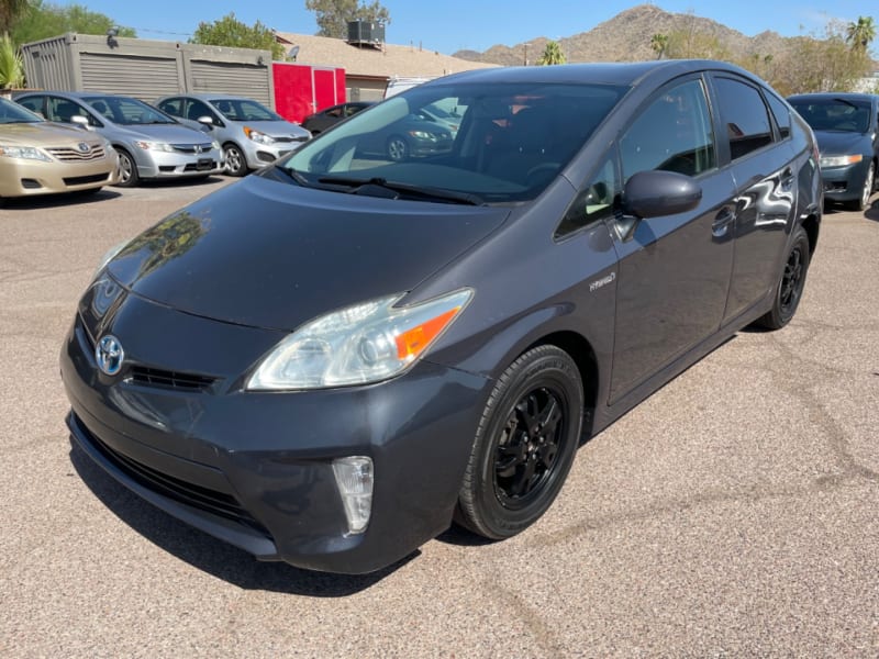 Toyota Prius 2015 price $8,999