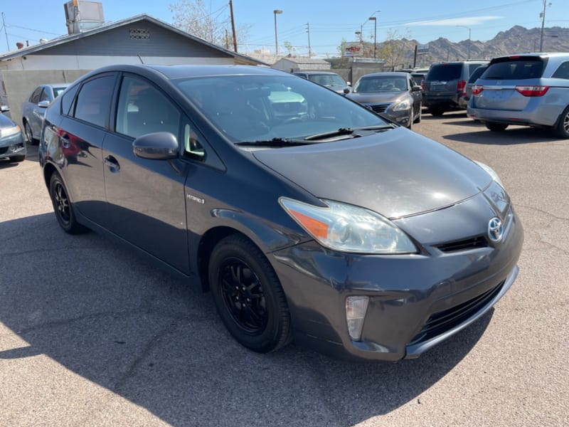 Toyota Prius 2015 price $8,999