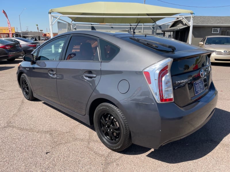 Toyota Prius 2015 price $8,999