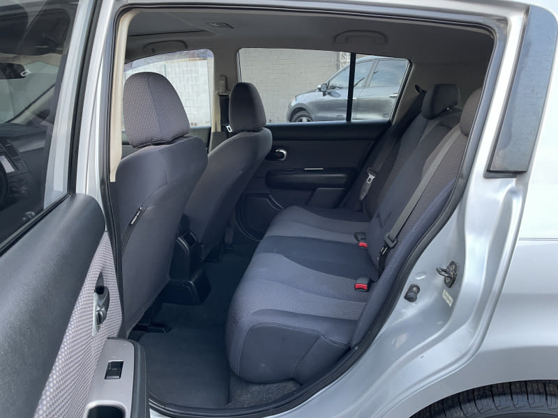 Nissan Versa 2007 price $3,999