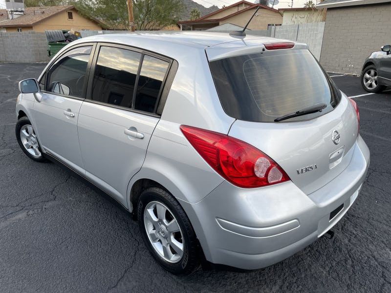 Nissan Versa 2007 price $3,999