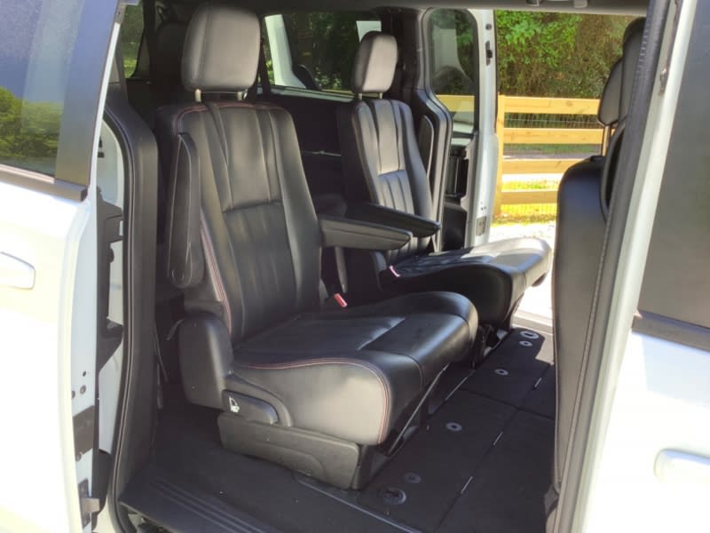 Dodge Grand Caravan 2019 price $15,995