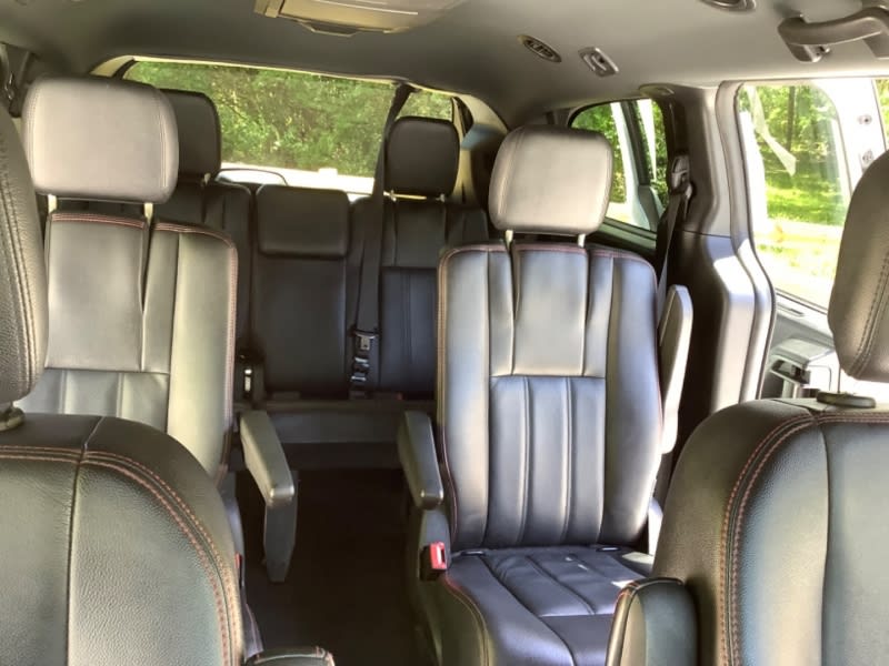 Dodge Grand Caravan 2019 price $15,995