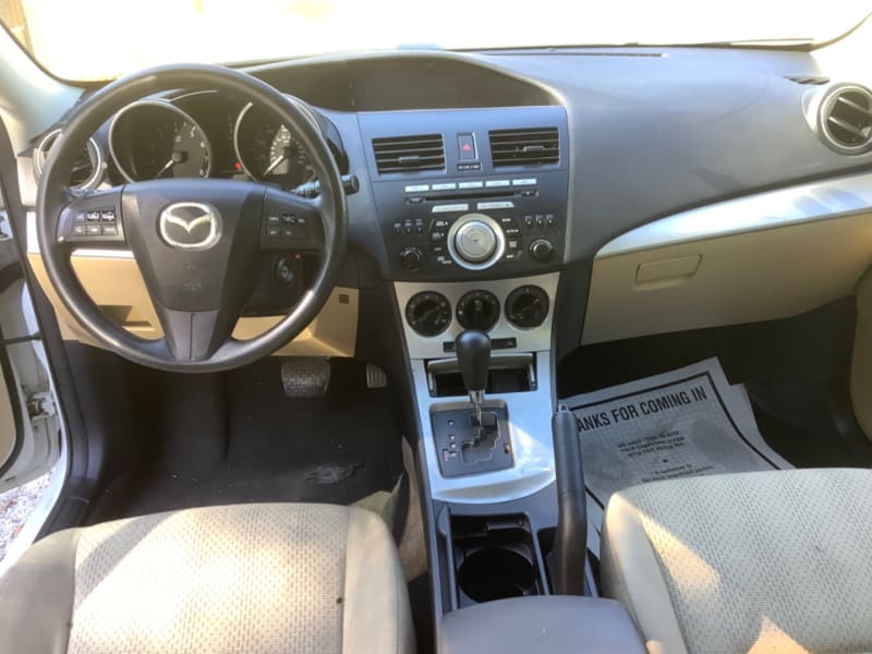 Mazda Mazda3 2011 price $8,995