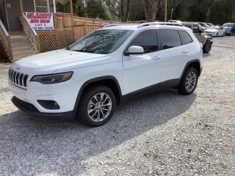 Jeep Cherokee 2019 price $18,995