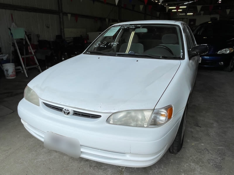 Toyota Corolla 1999 price $1,995