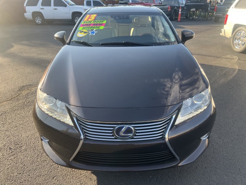 Lexus ES 300h 2013 price $20,995