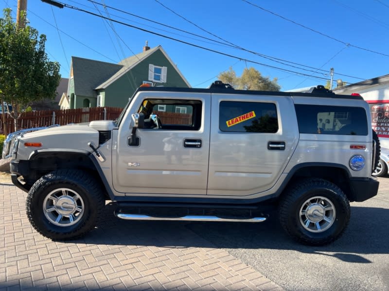 Hummer H2 2005 price $23,995