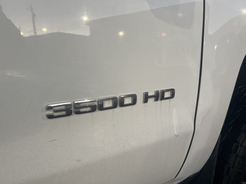 Chevrolet Silverado 3500HD 2015 price $41,995