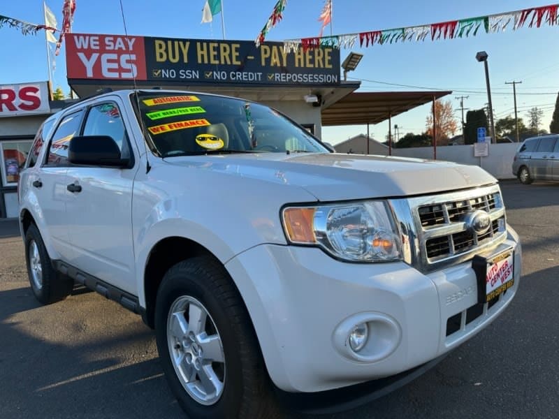 Ford Escape 2010 price $9,995