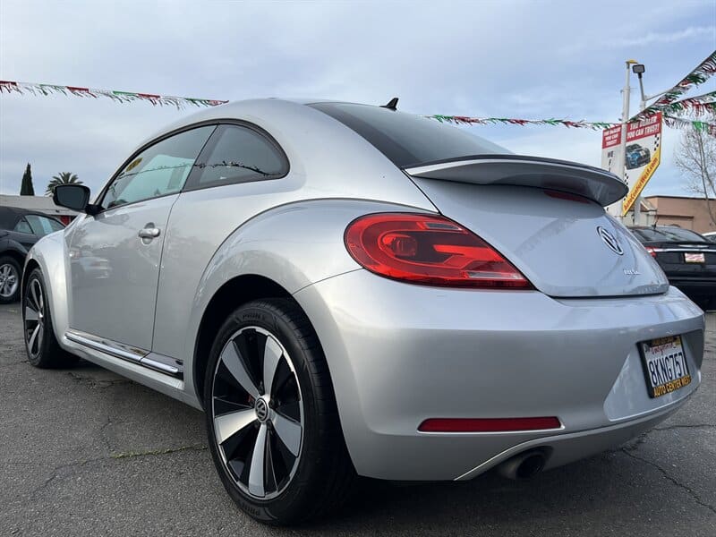 Volkswagen Beetle 2013 price $11,495