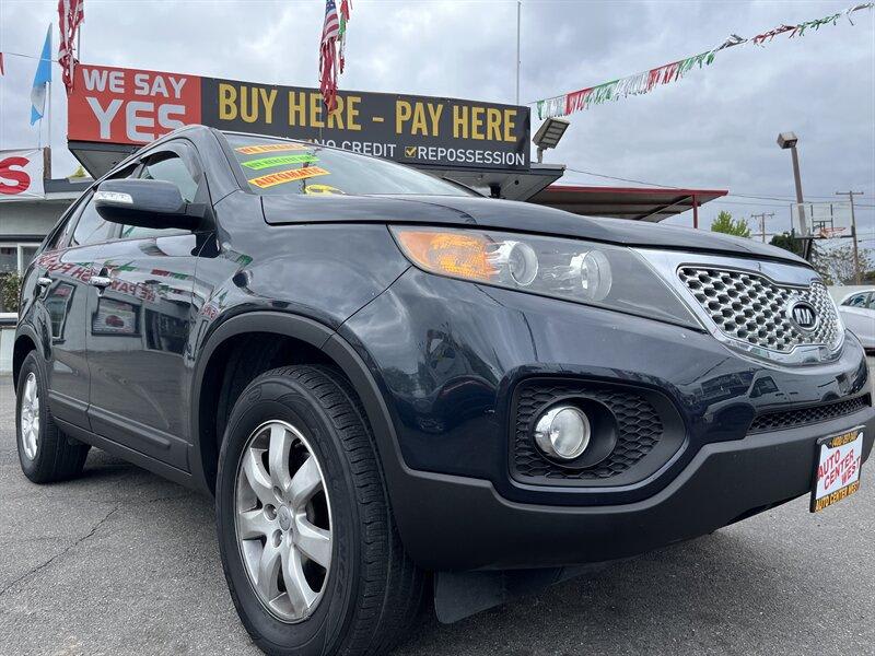 Kia Sorento 2012 price $10,995