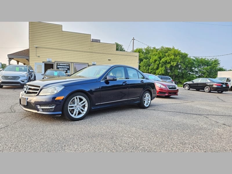 Mercedes-Benz C-Class 2014 price $10,795