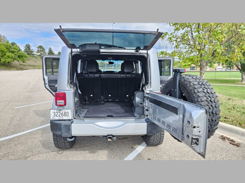 Jeep Wrangler Unlimited 2014 price $16,995