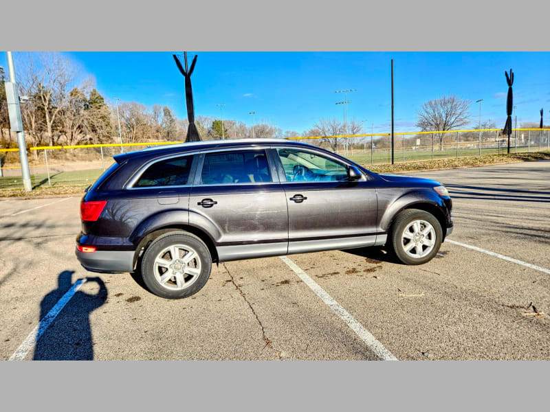 Audi Q7 2012 price $11,995