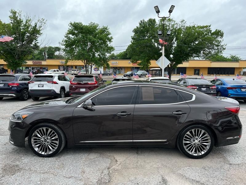 Kia Cadenza 2017 price $14,995