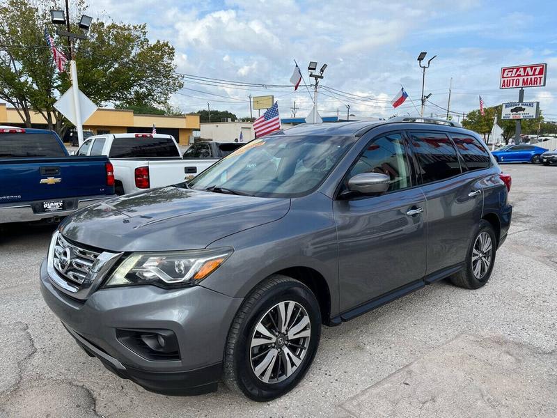 Nissan Pathfinder 2017 price $17,995