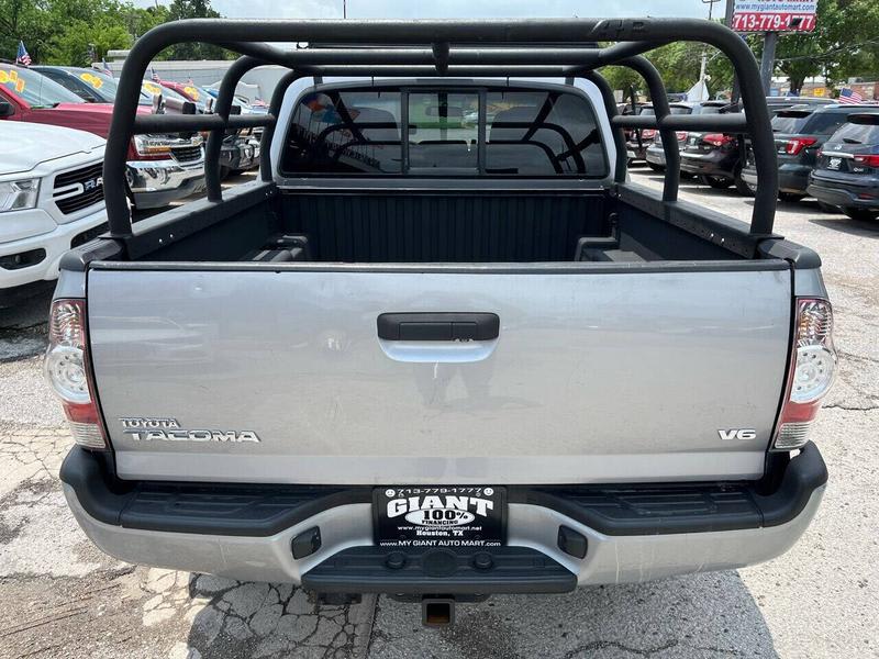 Toyota Tacoma 2015 price $21,995