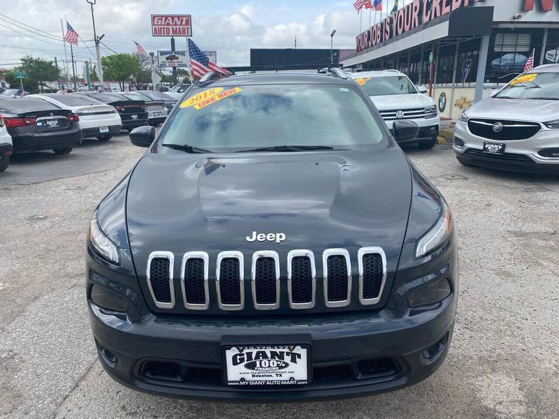 Jeep Cherokee 2018 price $16,995