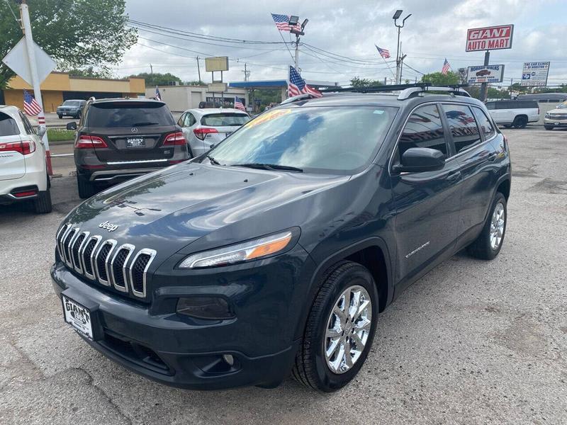 Jeep Cherokee 2018 price $16,995