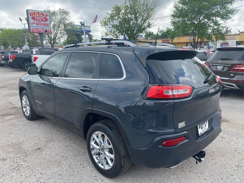 Jeep Cherokee 2018 price $16,995