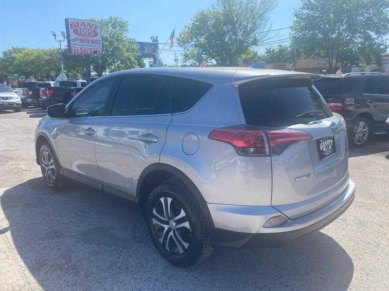 Toyota RAV4 2018 price $16,994