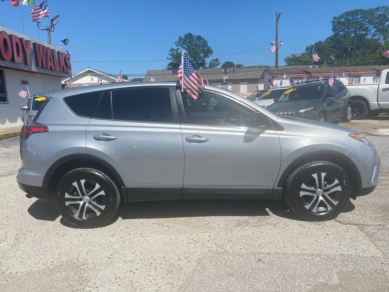 Toyota RAV4 2018 price $16,994