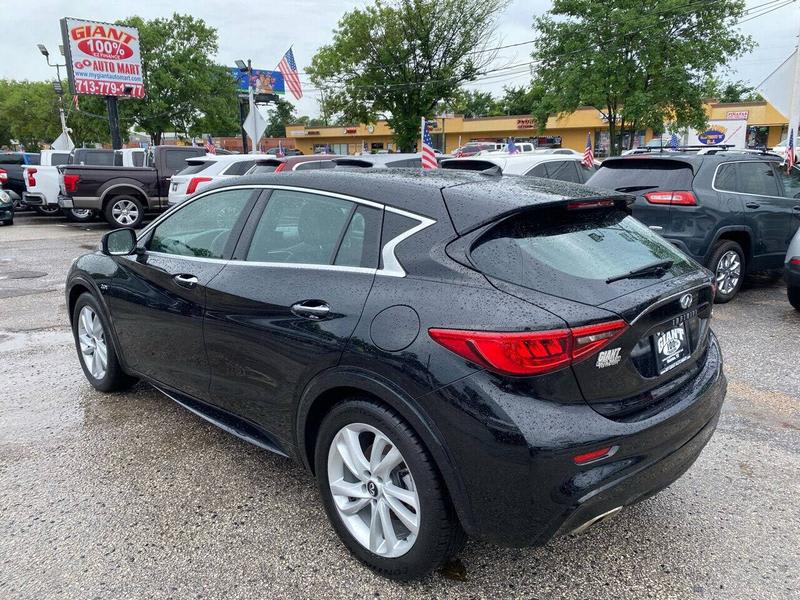 Infiniti QX30 2018 price $19,995