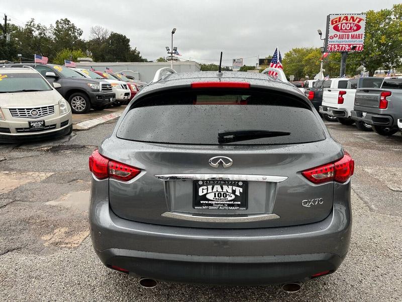 Infiniti QX70 2017 price $17,995