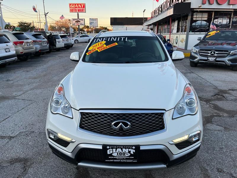 Infiniti QX50 2016 price $17,995