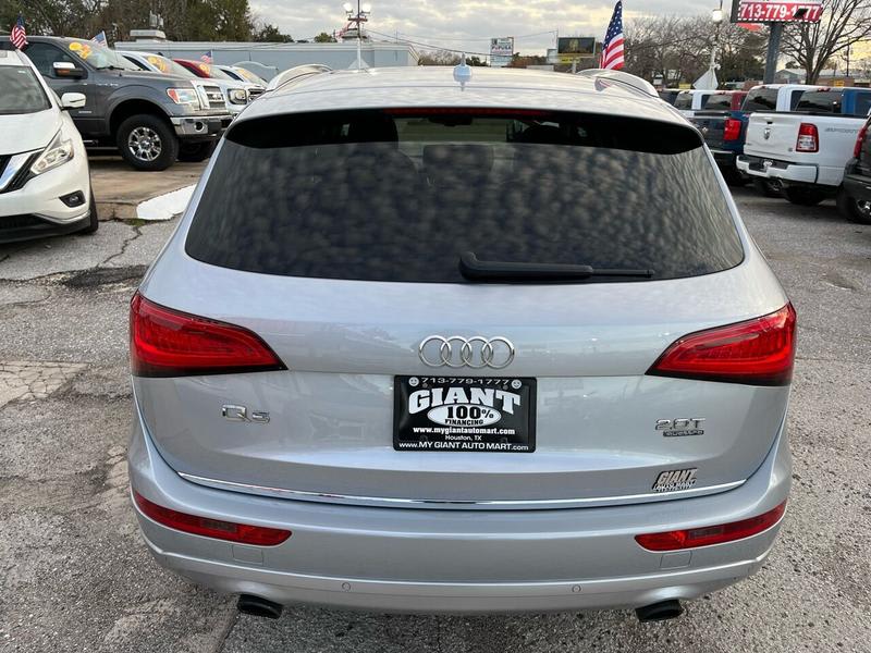 Audi Q5 2016 price $17,995