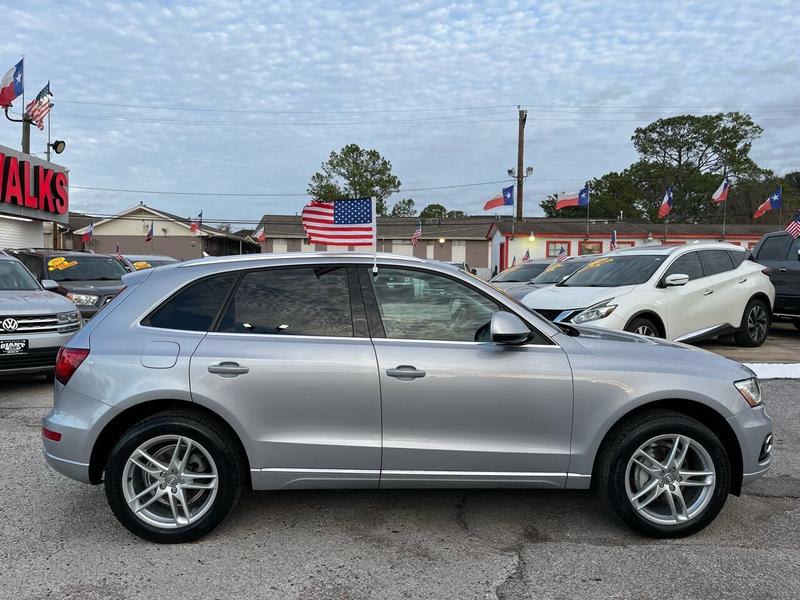 Audi Q5 2016 price $17,995