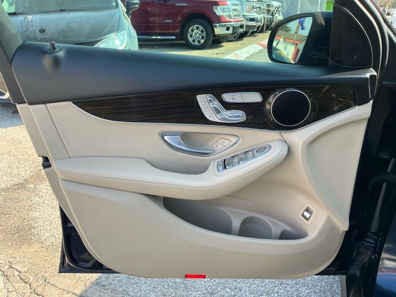 Mercedes-Benz GLC 2019 price $17,995