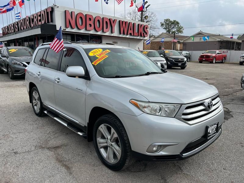 Toyota Highlander 2013 price $15,995