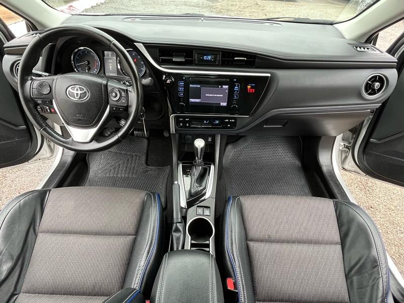 Toyota Corolla 2019 price $17,995