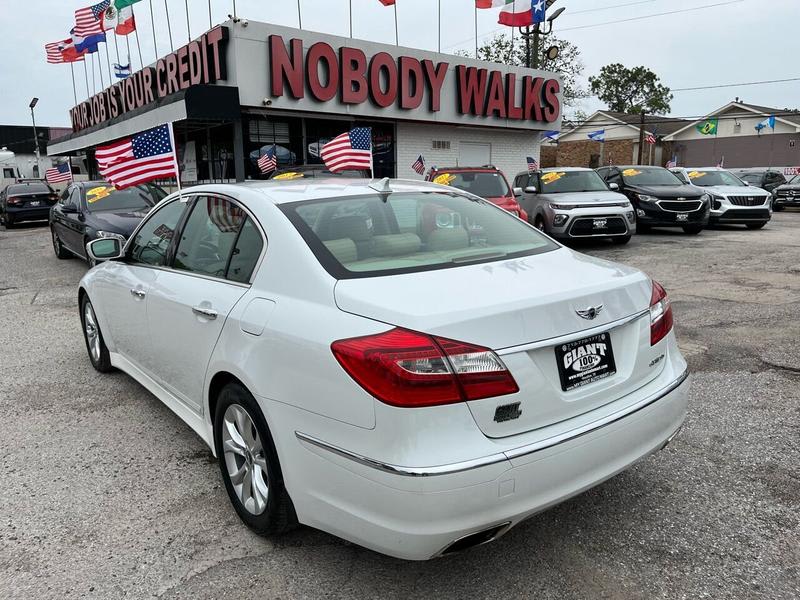 Hyundai Genesis 2013 price $11,995