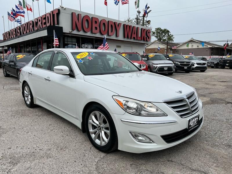 Hyundai Genesis 2013 price $11,995