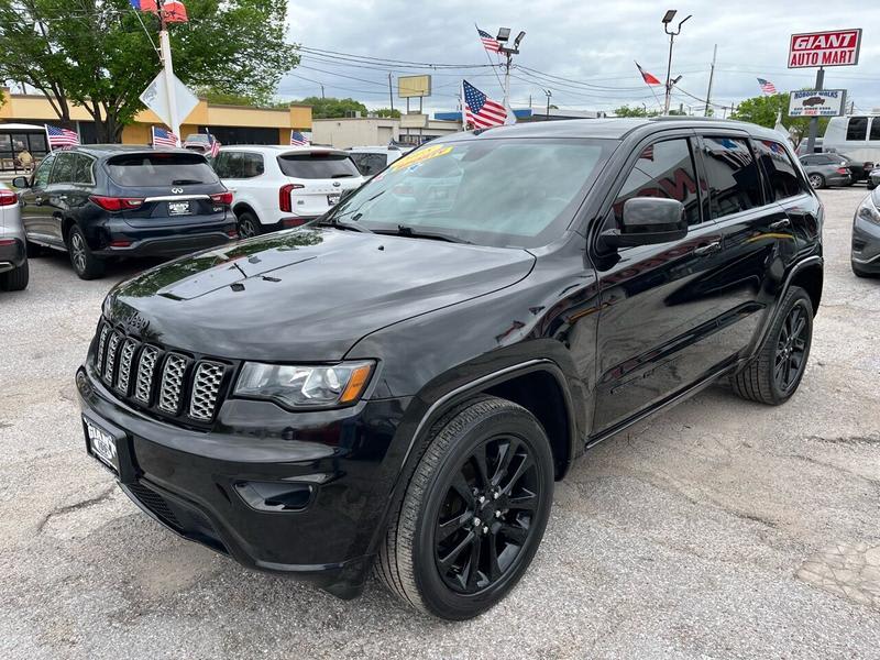 Jeep Grand Cherokee 2018 price $19,995