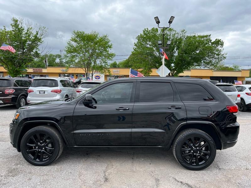 Jeep Grand Cherokee 2018 price $19,995