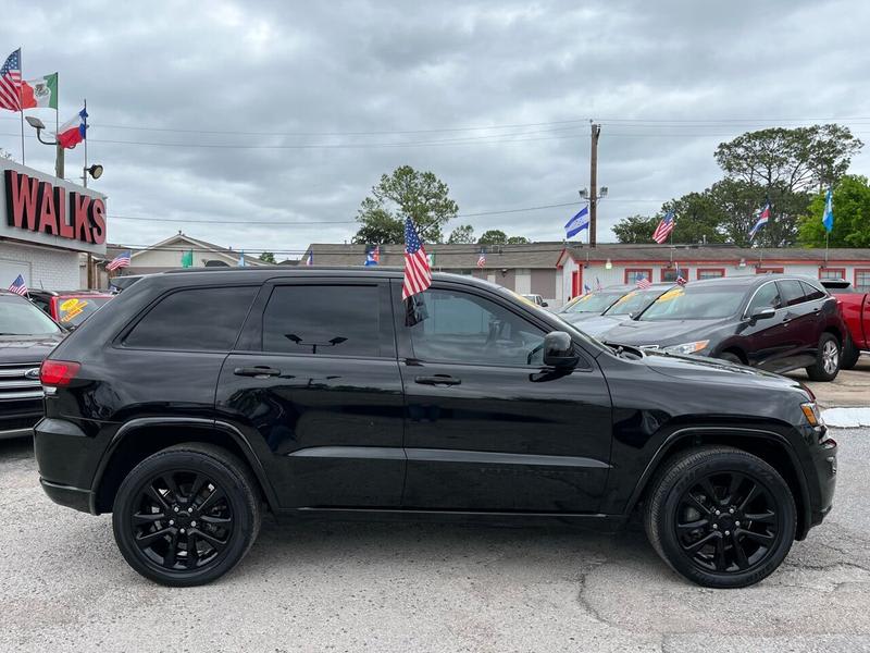 Jeep Grand Cherokee 2018 price $19,995