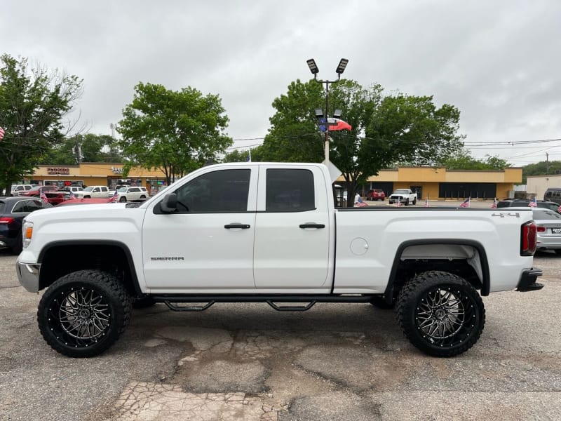 GMC Sierra 1500 2015 price $19,995